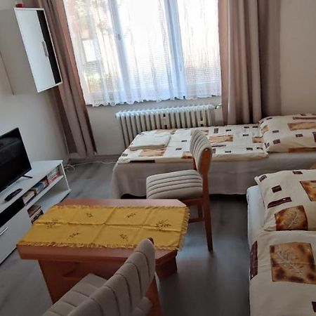 Appartement Na Sistote 628 à Valašské Meziříčí Extérieur photo