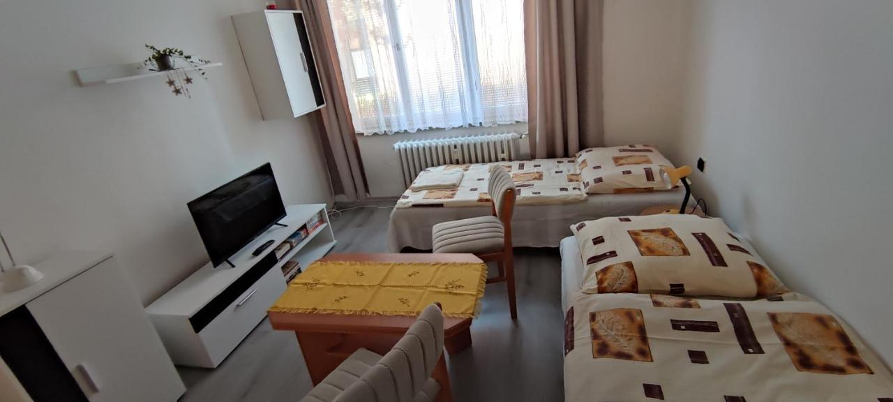 Appartement Na Sistote 628 à Valašské Meziříčí Extérieur photo